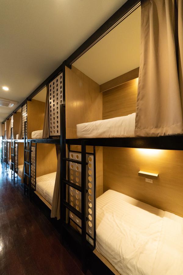 H2B Hostel Phuket Esterno foto